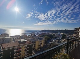 Appartamento con terrazza vista mare cod.: COLLICI-2